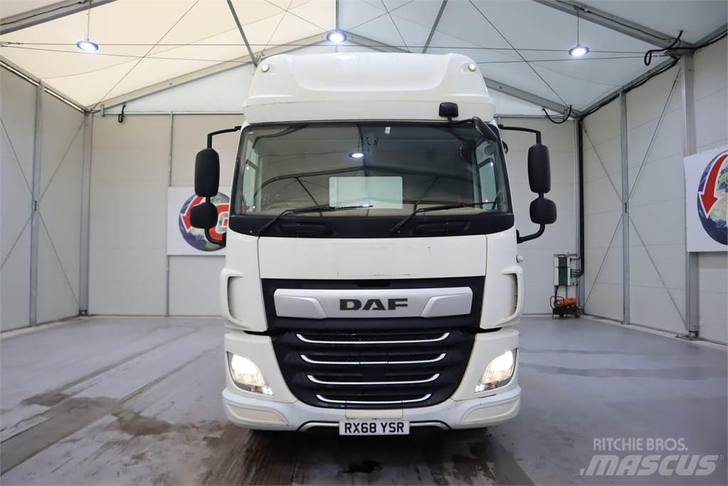 DAF CF450 Vetopöytäautot