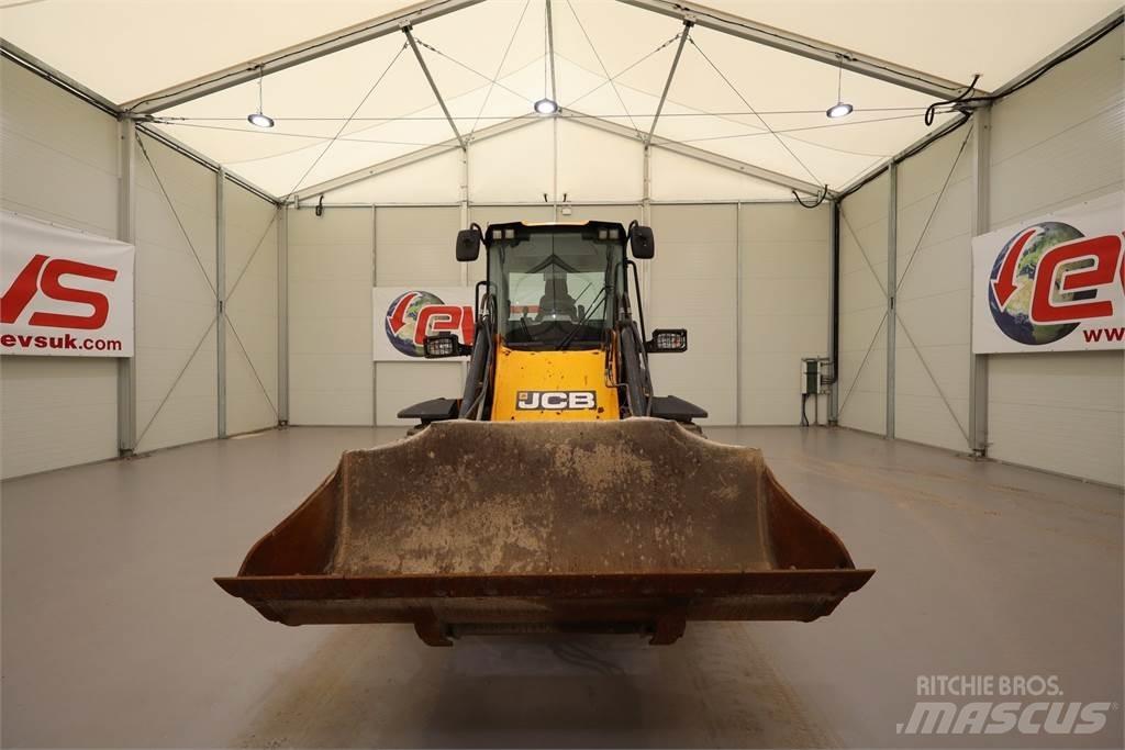 JCB 411 WHEEL LOADER Istutuskoneet