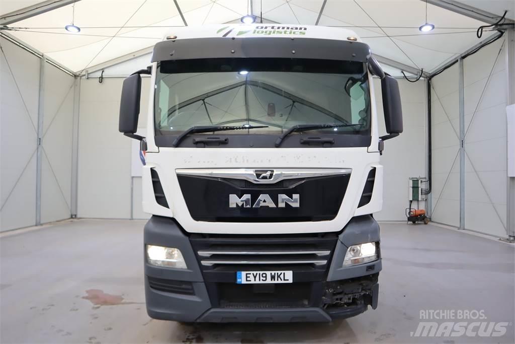 MAN TGX 26.460 Vetopöytäautot