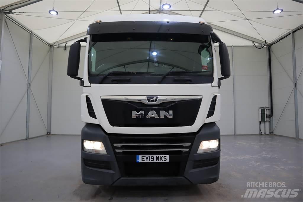 MAN TGX 26.460 Vetopöytäautot