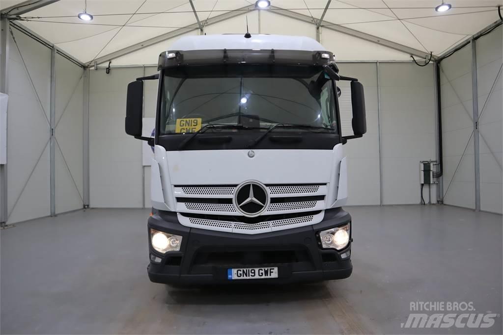 Mercedes-Benz ACTROS 1840 Vetopöytäautot