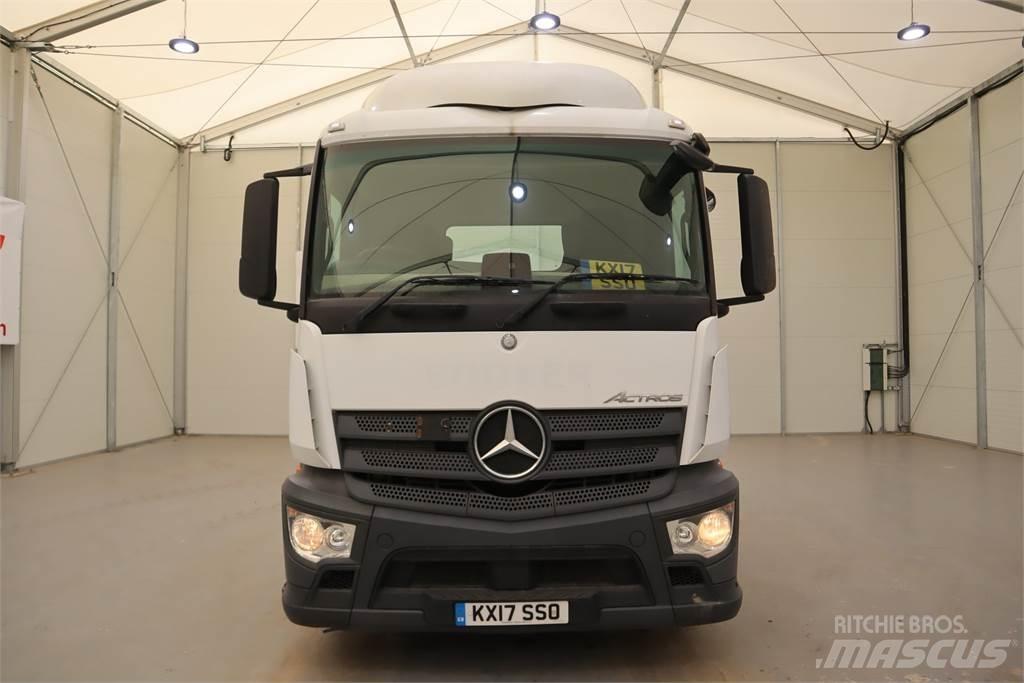 Mercedes-Benz Actros 1840 Vetopöytäautot