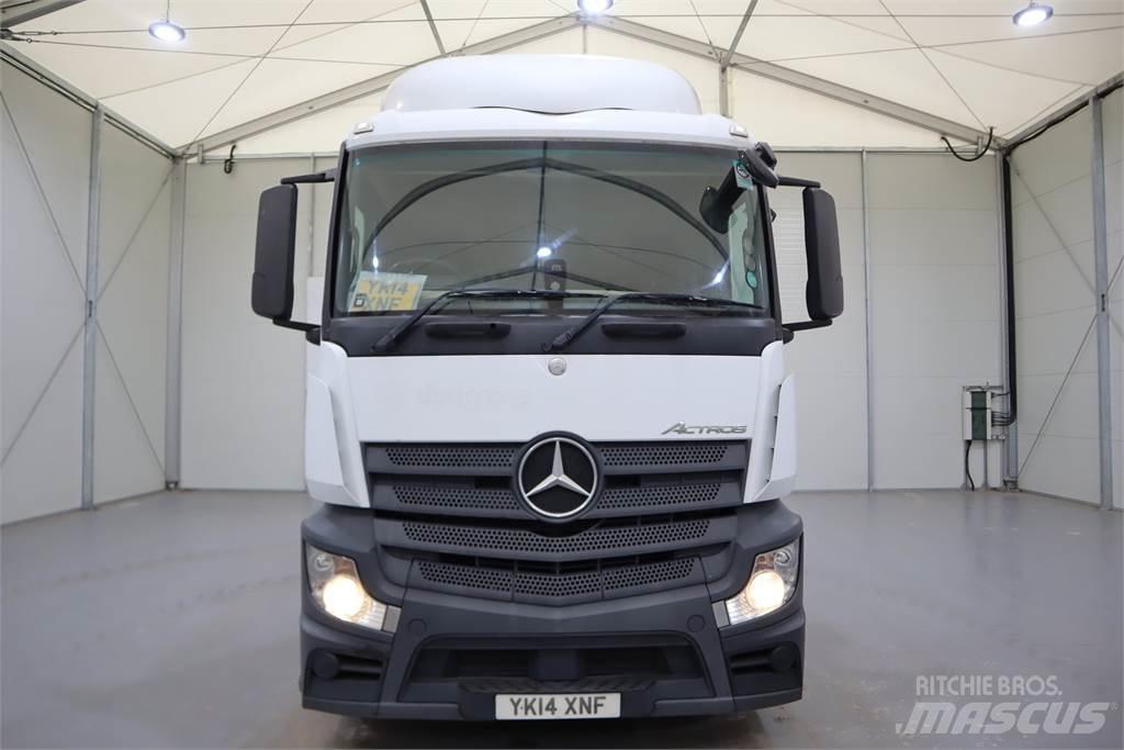 Mercedes-Benz Actros 1840 Vetopöytäautot
