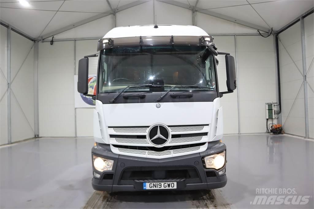 Mercedes-Benz Actros 1840 Vetopöytäautot