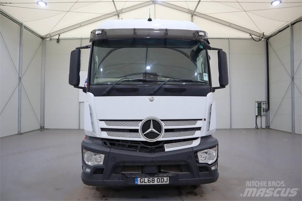 Mercedes-Benz Actros 1840 Vetopöytäautot