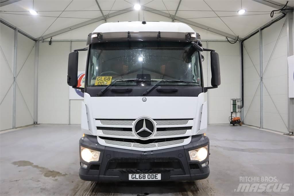 Mercedes-Benz Actros 1840 Vetopöytäautot