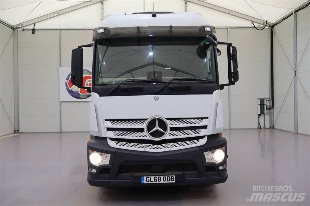 Mercedes-Benz Actros 1840 Vetopöytäautot