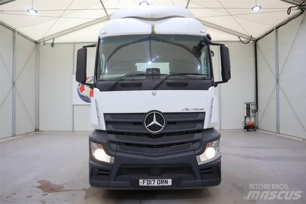 Mercedes-Benz Actros 1840 Vetopöytäautot
