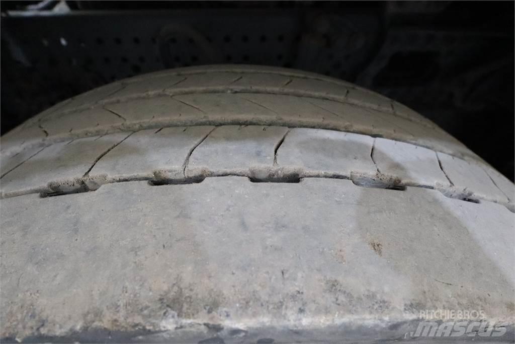 Mercedes-Benz Actros 1840 Vetopöytäautot