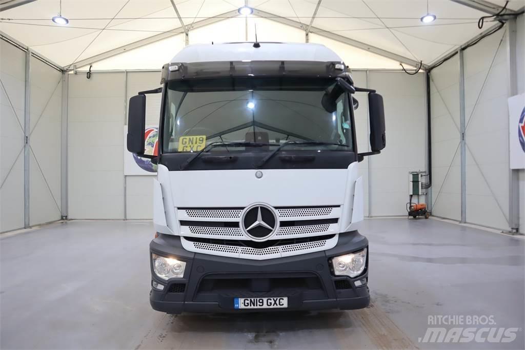 Mercedes-Benz Actros 1840 Vetopöytäautot