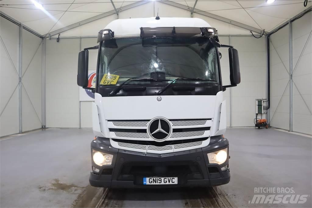Mercedes-Benz Actros 1840 Vetopöytäautot