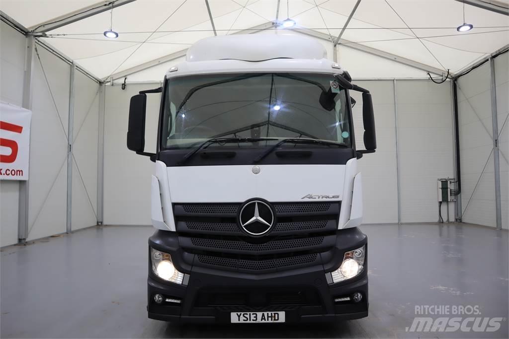 Mercedes-Benz ACTROS 1842 Vetopöytäautot