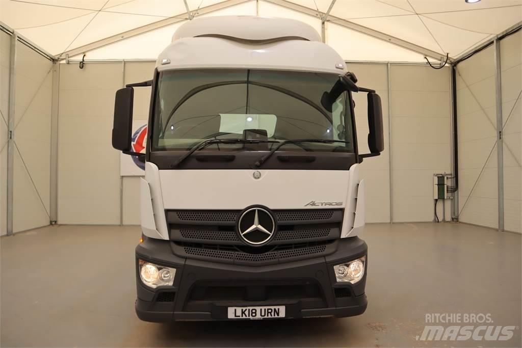 Mercedes-Benz Actros 1843 Vetopöytäautot