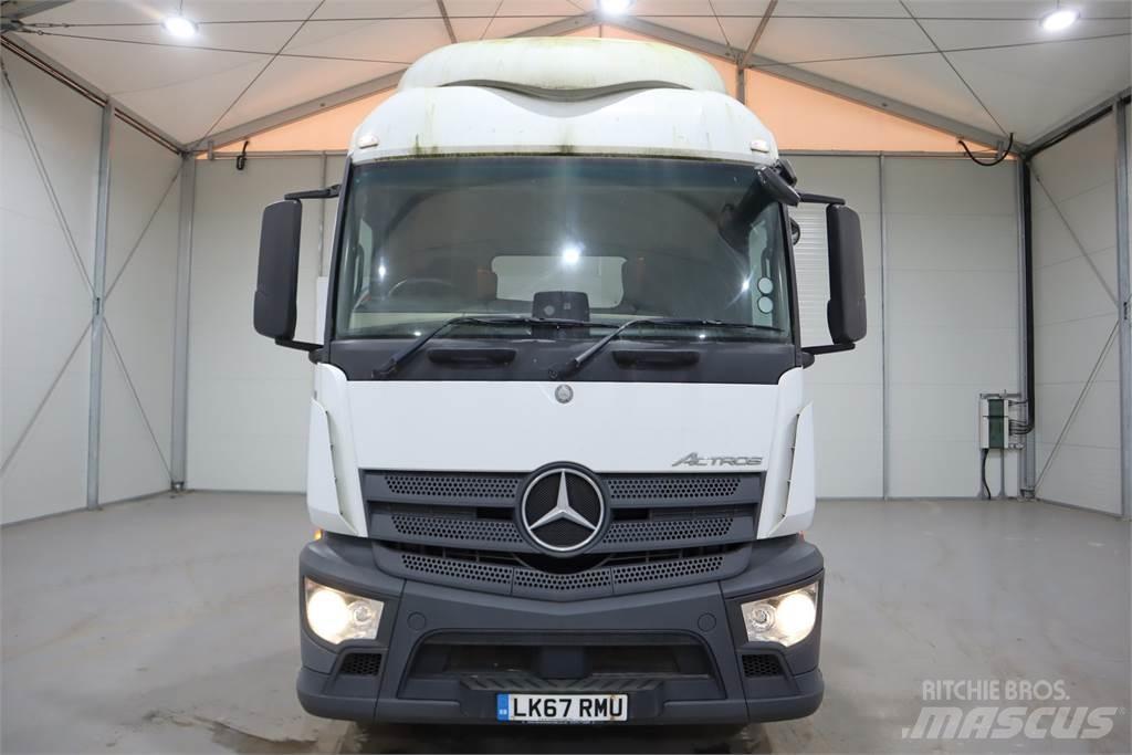 Mercedes-Benz Actros 1843 Vetopöytäautot