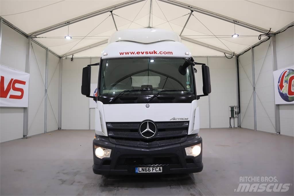 Mercedes-Benz Actros 1843 Vetopöytäautot