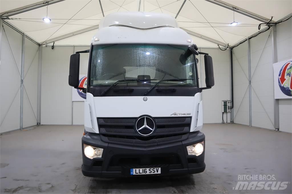 Mercedes-Benz Actros 1843 Vetopöytäautot