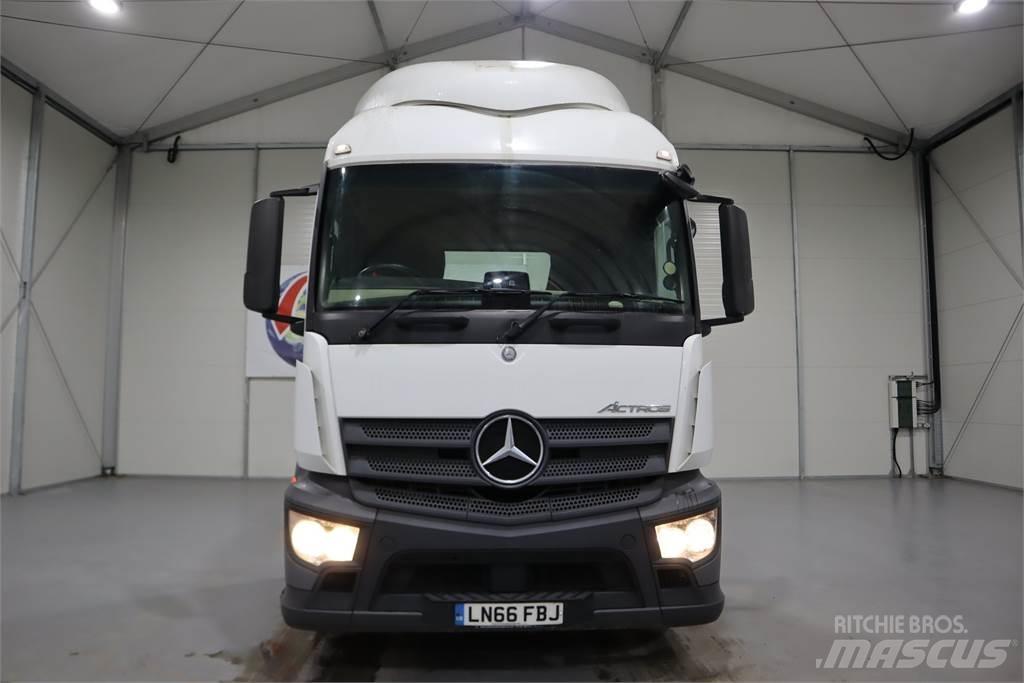 Mercedes-Benz ACTROS 1843 Vetopöytäautot