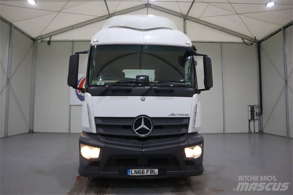 Mercedes-Benz ACTROS 1843 Vetopöytäautot