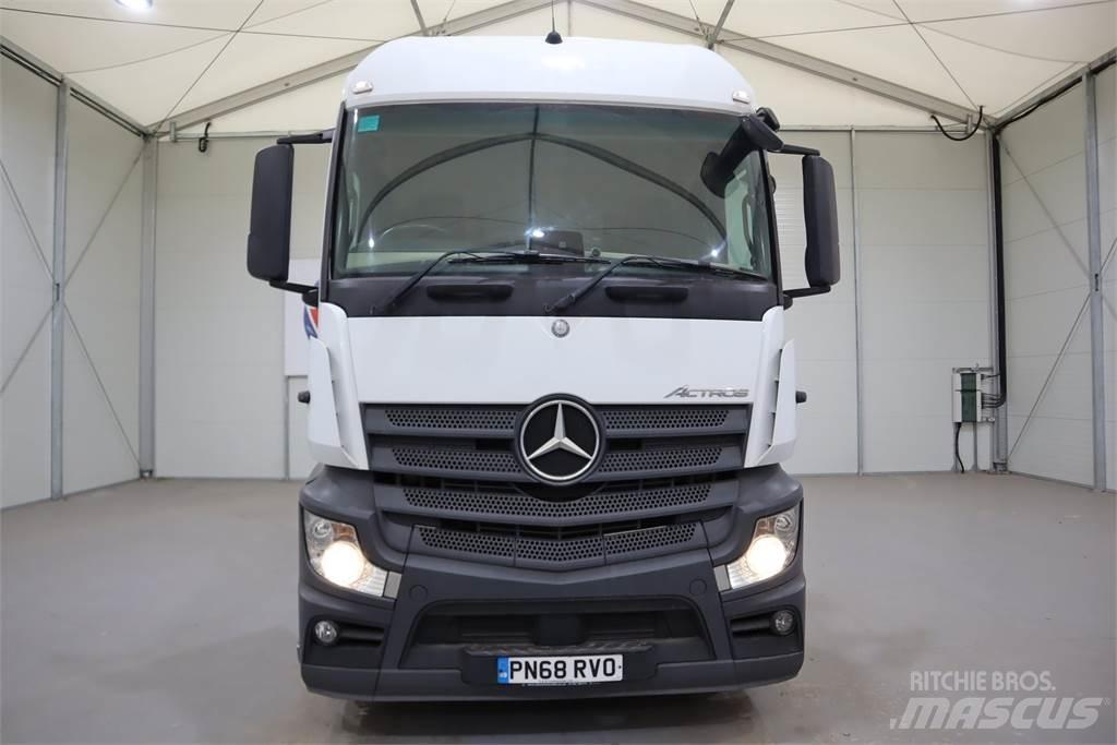Mercedes-Benz ACTROS 1846 Vetopöytäautot