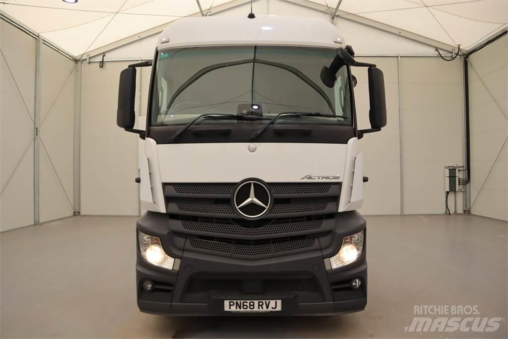 Mercedes-Benz ACTROS 1846 Vetopöytäautot