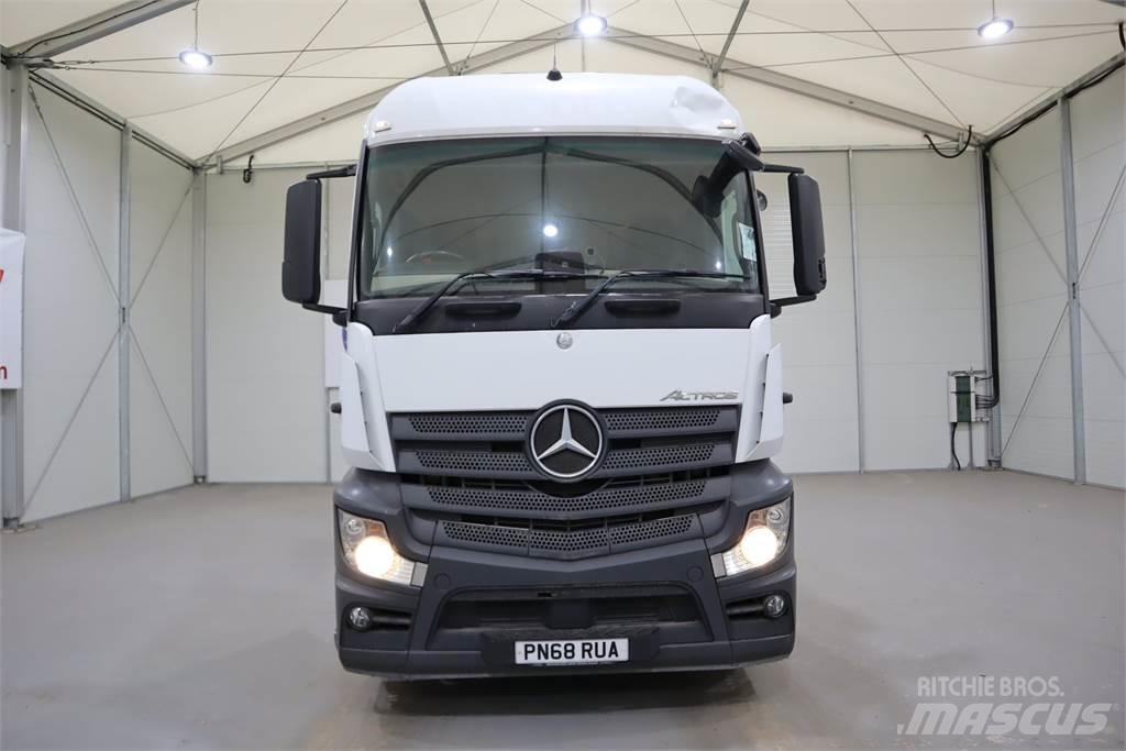 Mercedes-Benz ACTROS 1846 Vetopöytäautot