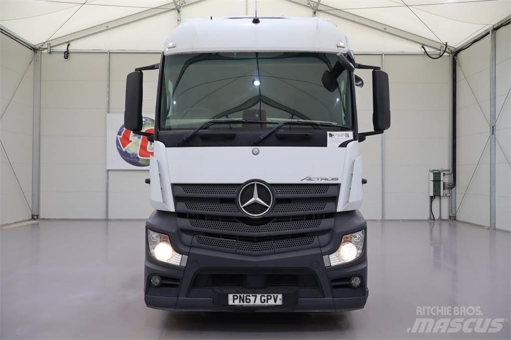 Mercedes-Benz ACTROS 1846 Vetopöytäautot