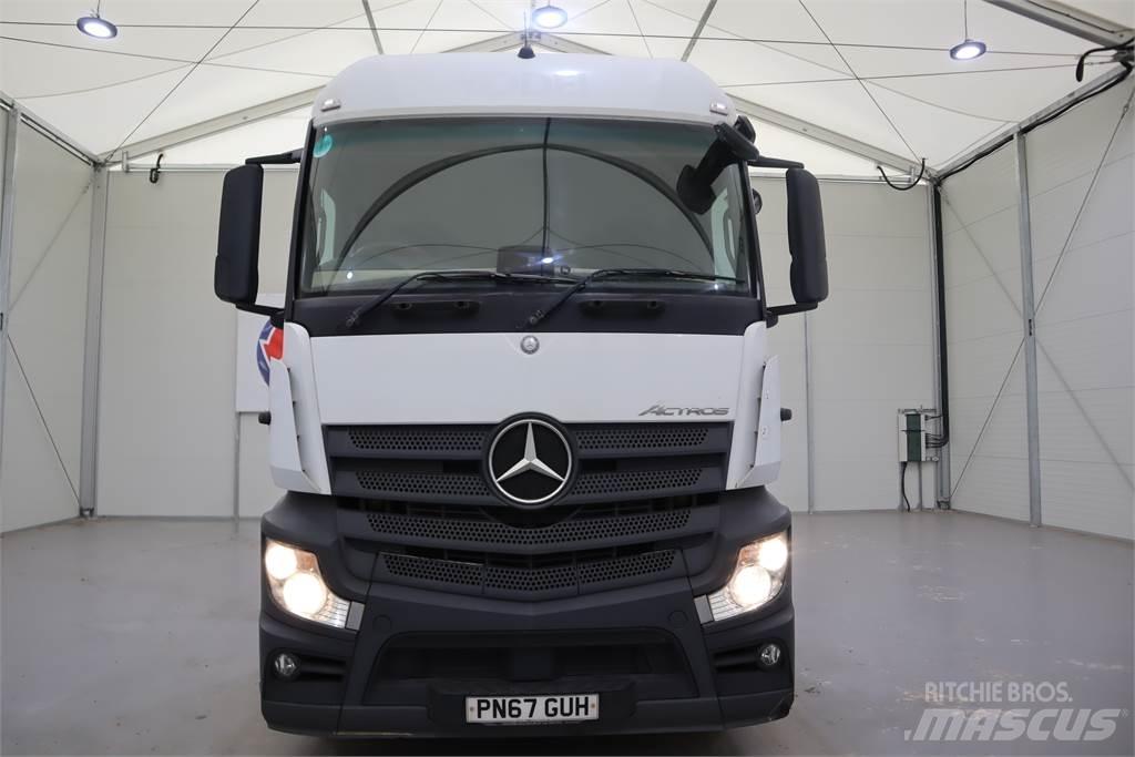 Mercedes-Benz ACTROS 1846 Vetopöytäautot