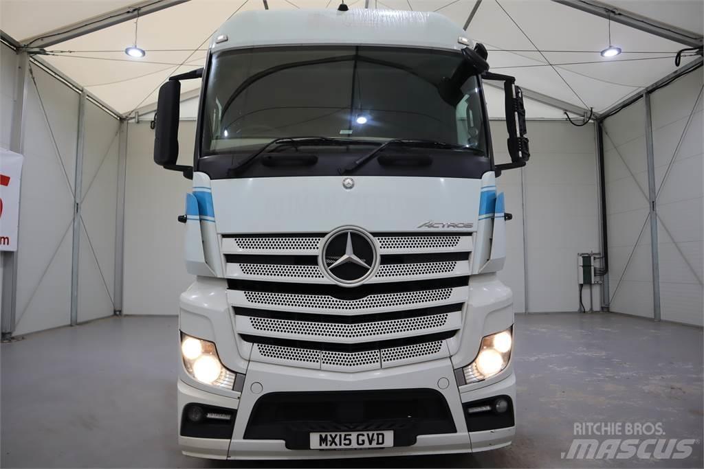 Mercedes-Benz ACTROS 2345 Vetopöytäautot
