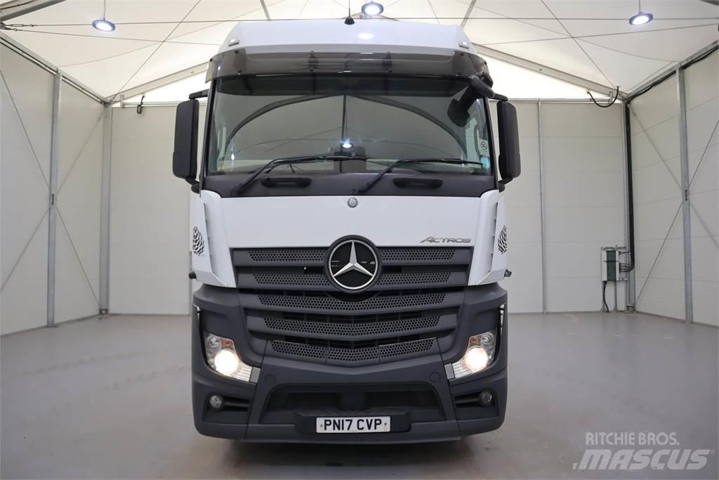 Mercedes-Benz ACTROS 2542 Vetopöytäautot