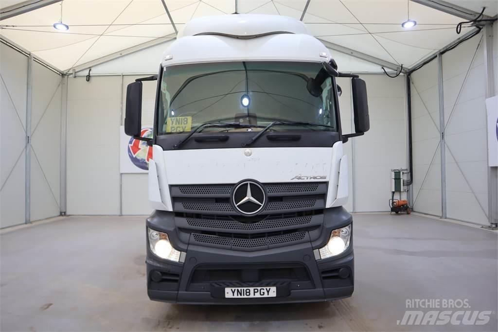 Mercedes-Benz Actros 2543 Vetopöytäautot