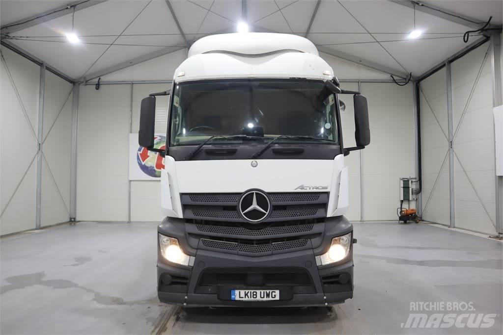 Mercedes-Benz Actros 2543 Vetopöytäautot