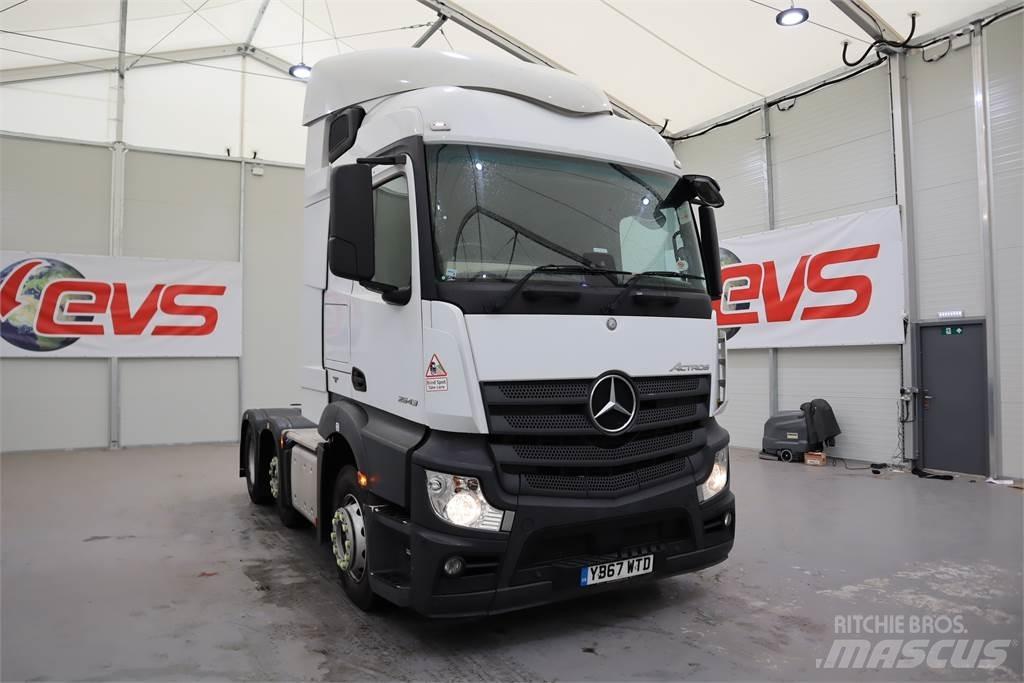 Mercedes-Benz ACTROS 2543 Vetopöytäautot