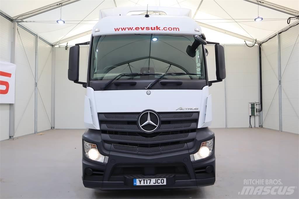 Mercedes-Benz ACTROS 2543 Vetopöytäautot