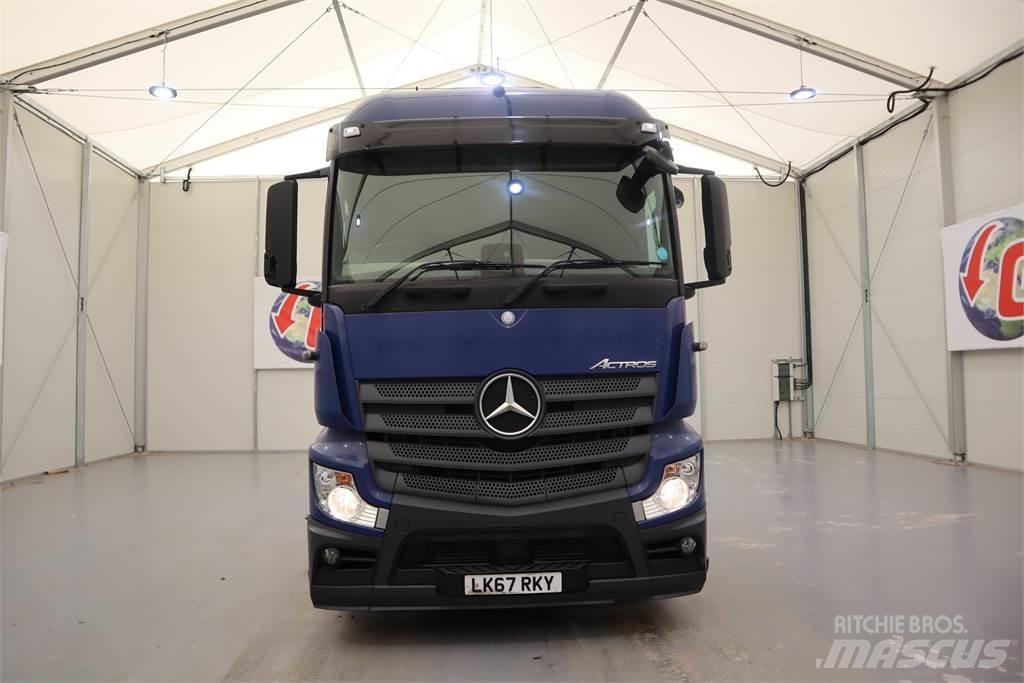 Mercedes-Benz Actros 2543 Vetopöytäautot