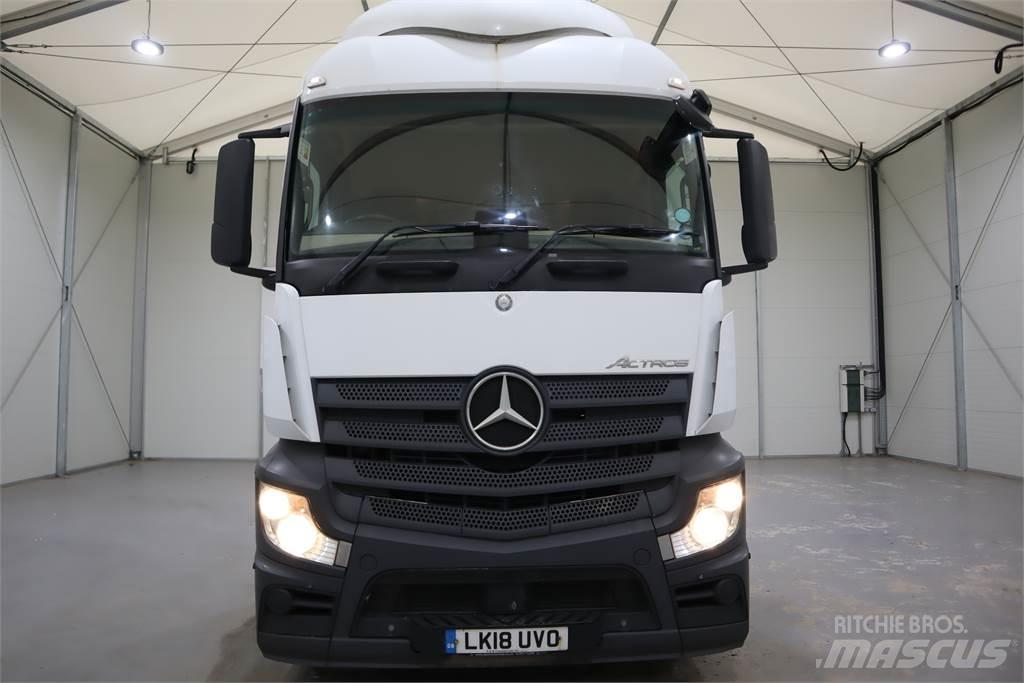 Mercedes-Benz ACTROS 2543 Vetopöytäautot