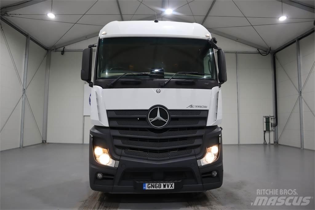 Mercedes-Benz ACTROS 2543 Vetopöytäautot