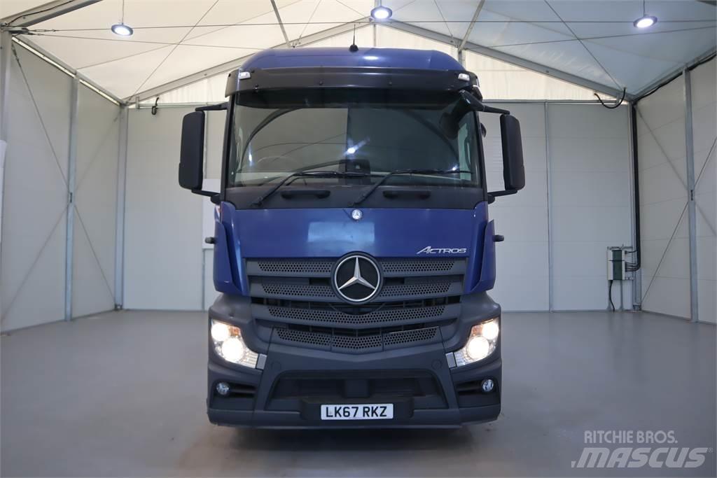 Mercedes-Benz ACTROS 2543 Vetopöytäautot