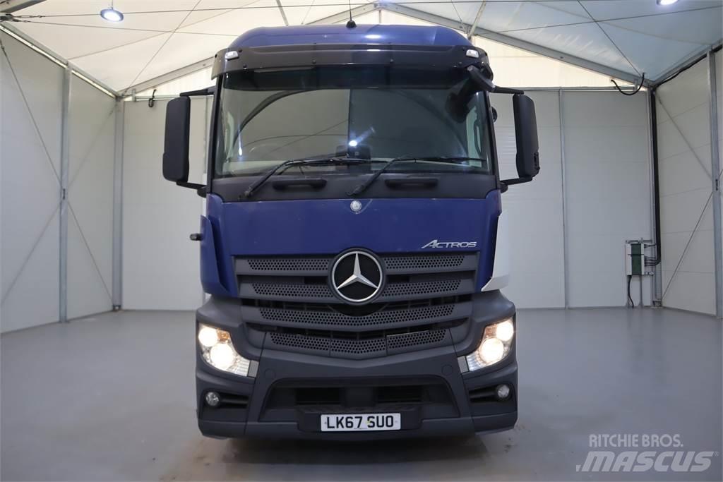 Mercedes-Benz ACTROS 2543 Vetopöytäautot