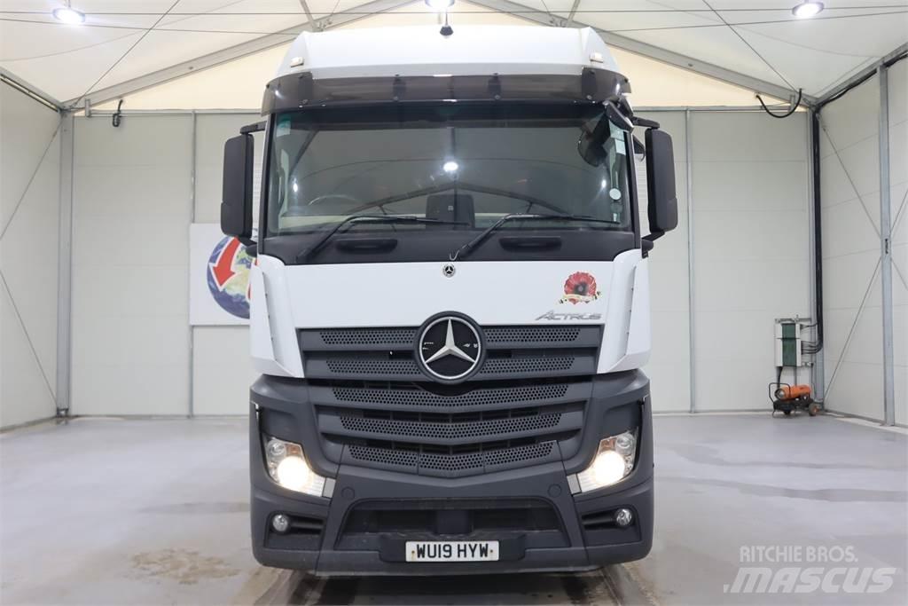 Mercedes-Benz Actros 2545 Vetopöytäautot