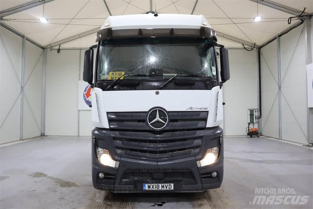 Mercedes-Benz Actros 2545 Vetopöytäautot