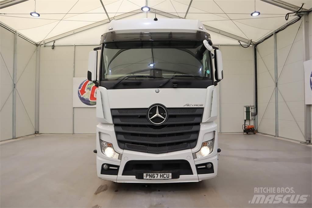Mercedes-Benz Actros 2545 Vetopöytäautot
