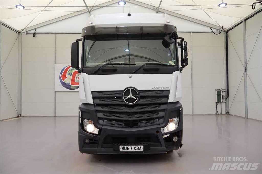Mercedes-Benz Actros 2545 Vetopöytäautot