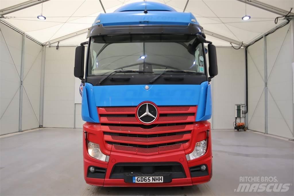 Mercedes-Benz Actros 2545 Vetopöytäautot