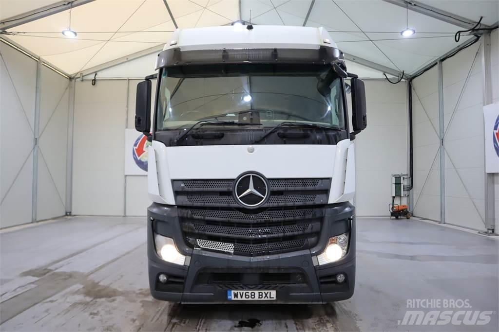 Mercedes-Benz Actros 2545 Vetopöytäautot