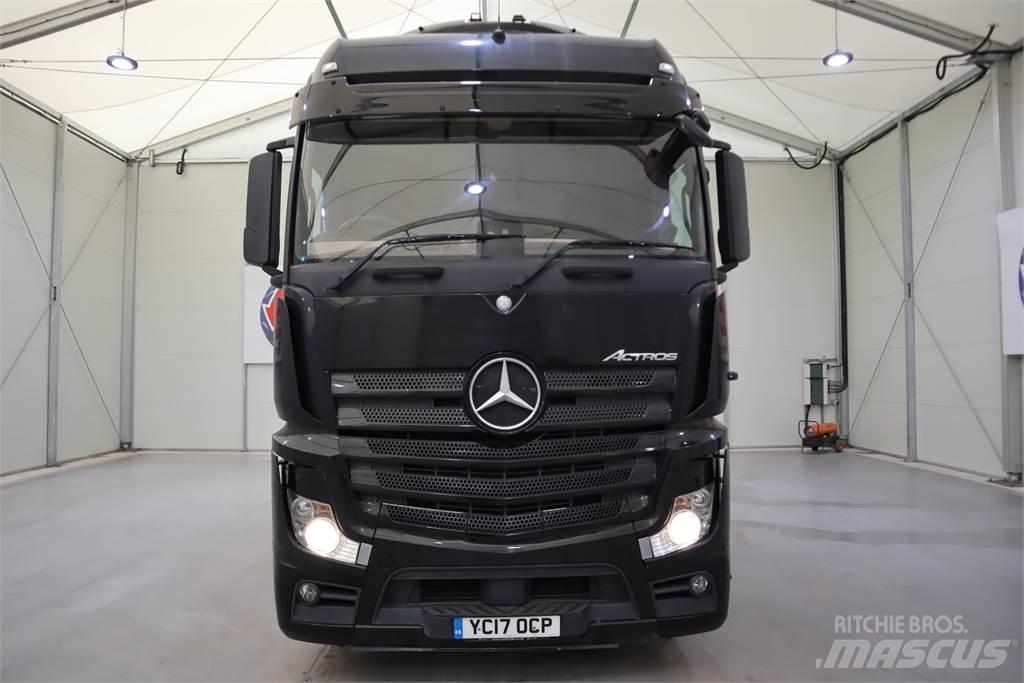 Mercedes-Benz Actros 2545 Vetopöytäautot