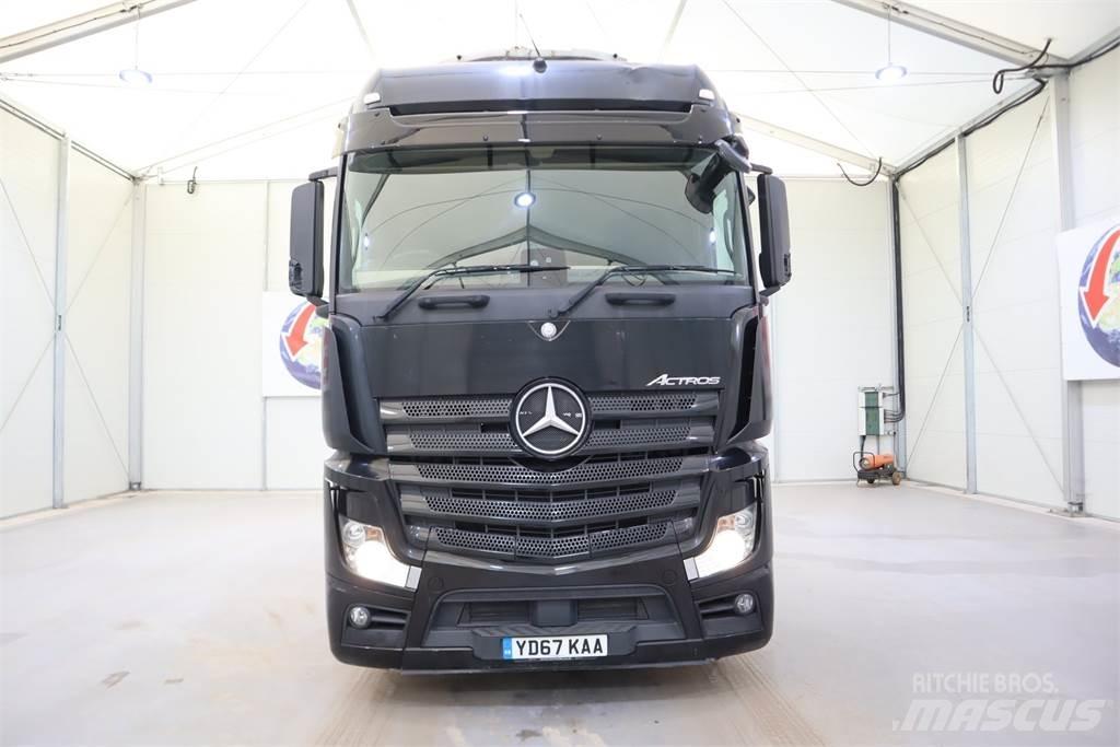 Mercedes-Benz Actros 2545 Vetopöytäautot