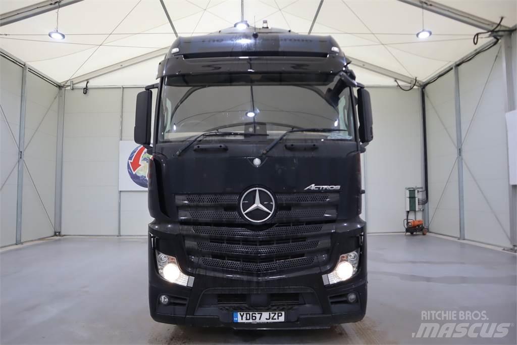 Mercedes-Benz Actros 2545 Vetopöytäautot