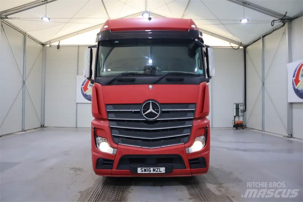 Mercedes-Benz Actros 2545 Vetopöytäautot
