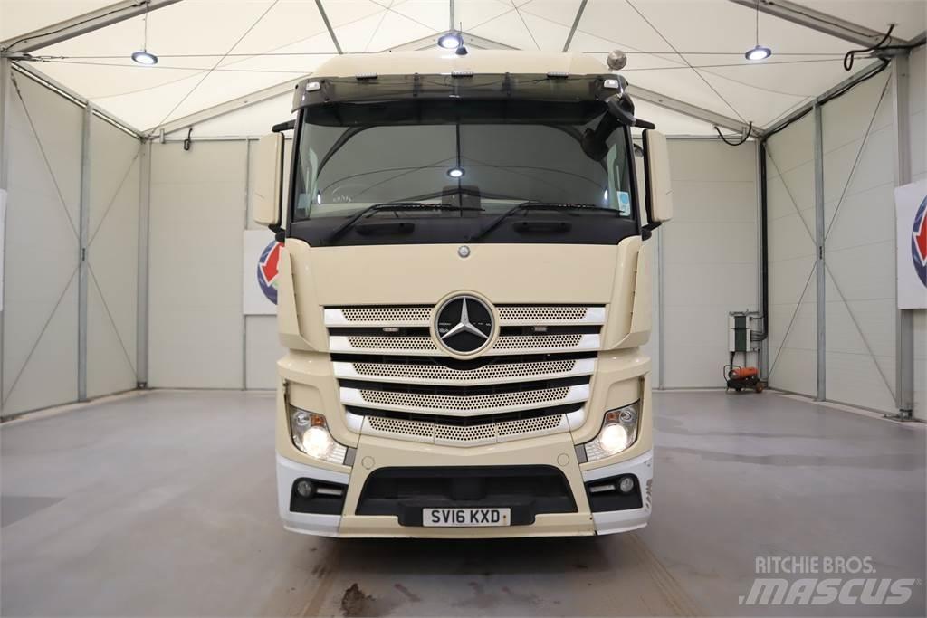 Mercedes-Benz Actros 2545 Vetopöytäautot