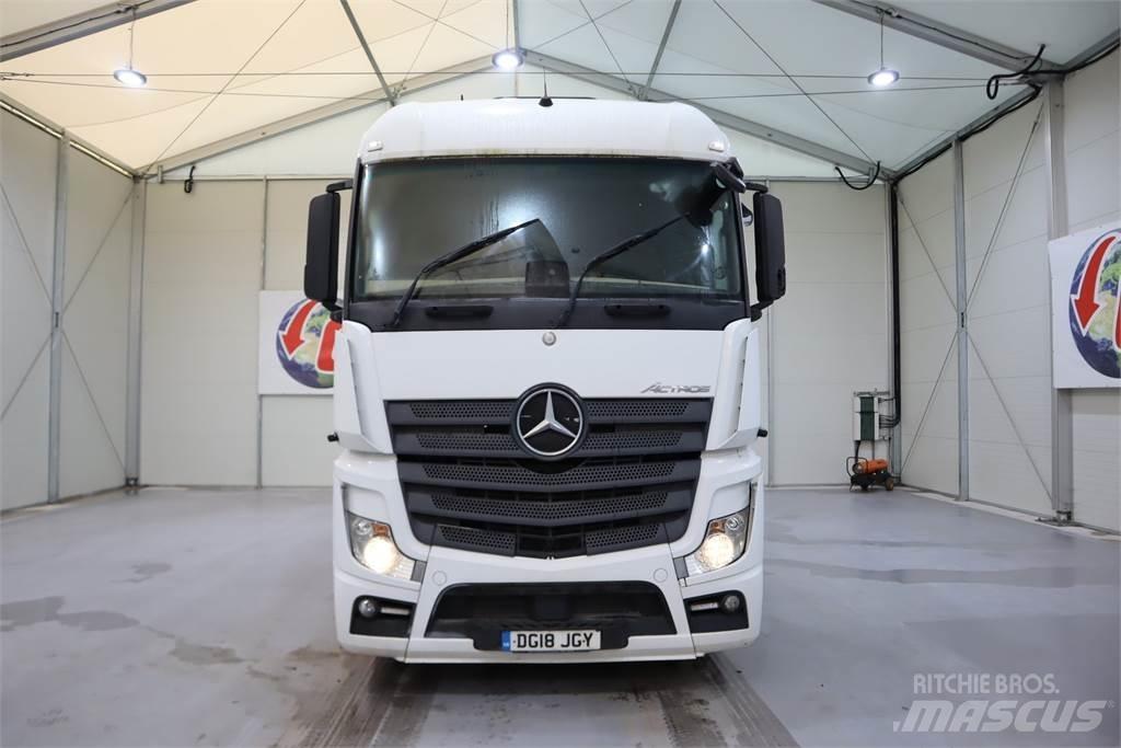 Mercedes-Benz Actros 2545 Vetopöytäautot